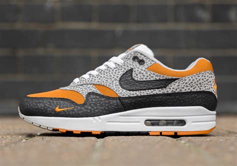 nike safari air max 1